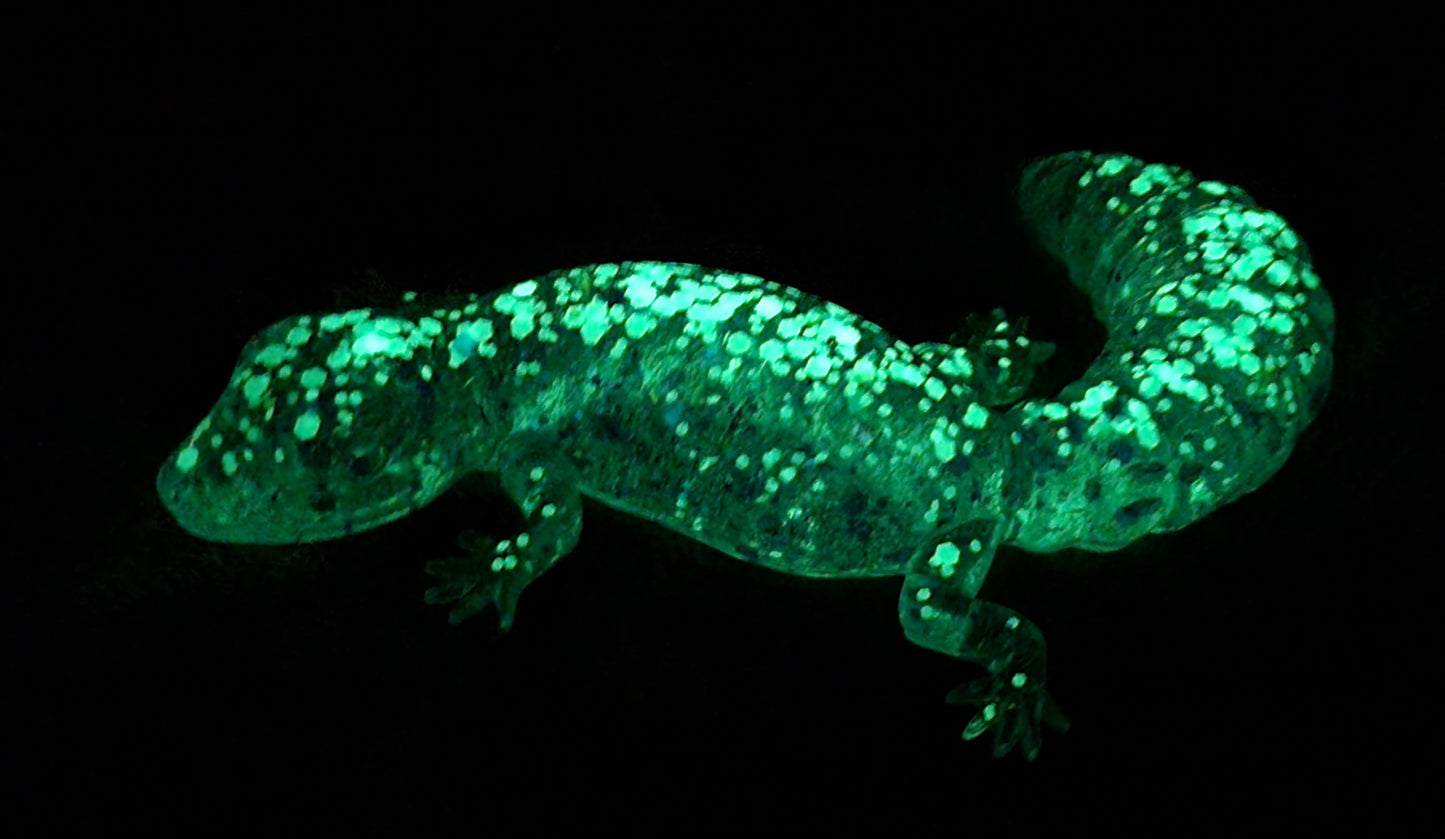 Handmade Epoxy Resin Gecko