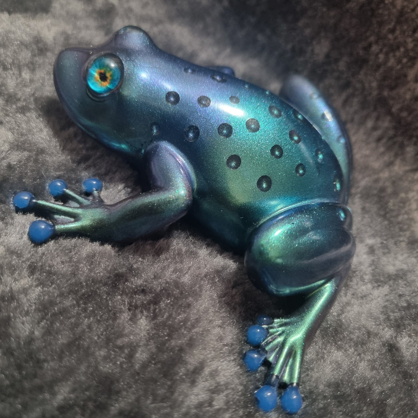 Handmade Epoxy Resin Raindrop Frog