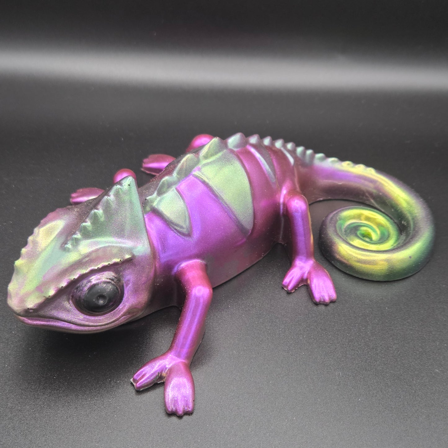 Shifter - Resin Chameleon Oddity