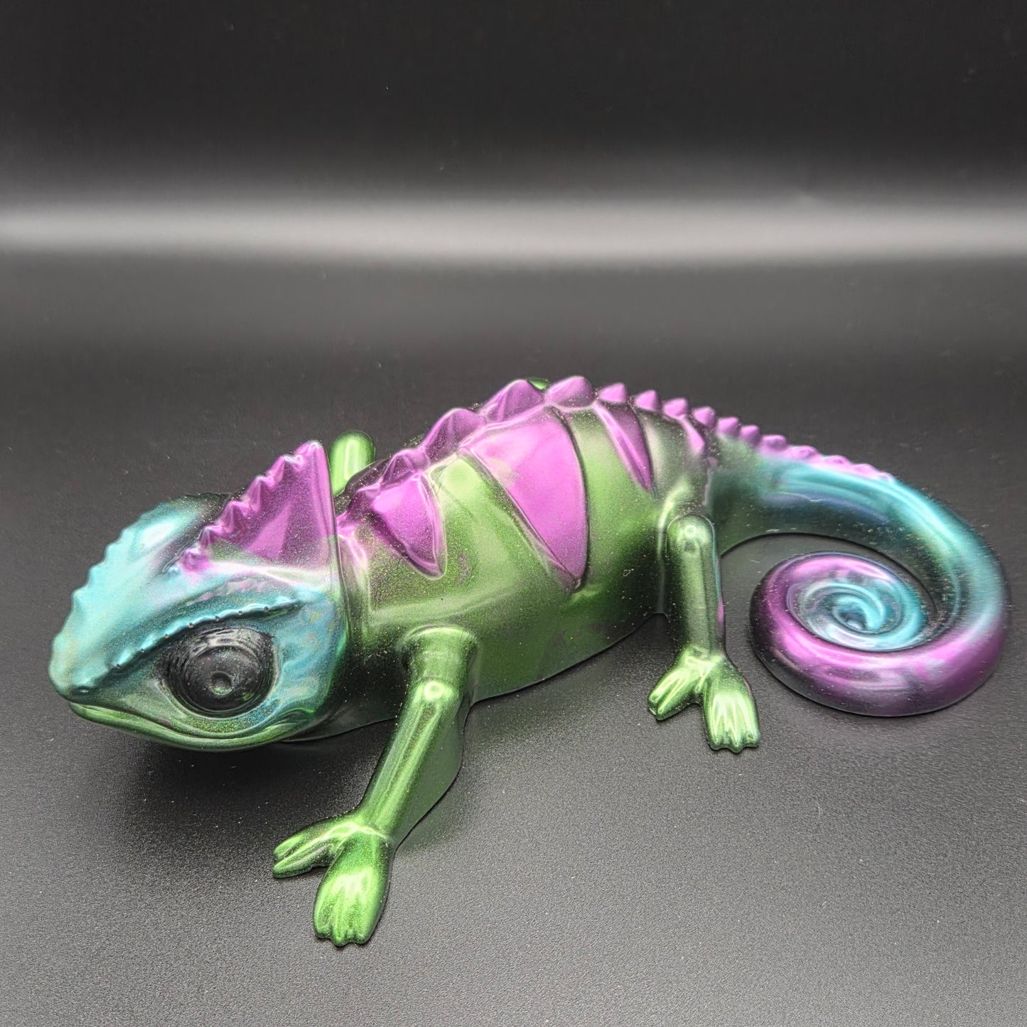 Shifter - Resin Chameleon Oddity