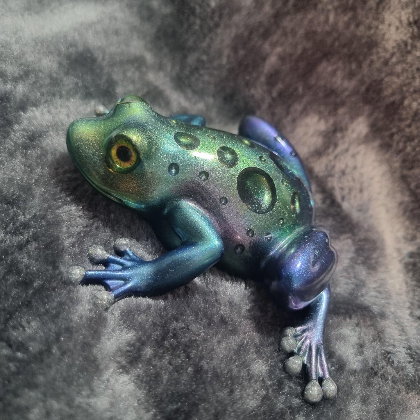Handmade Epoxy Resin Raindrop Frog