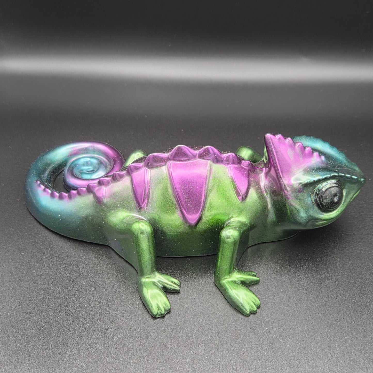 Shifter - Resin Chameleon Oddity